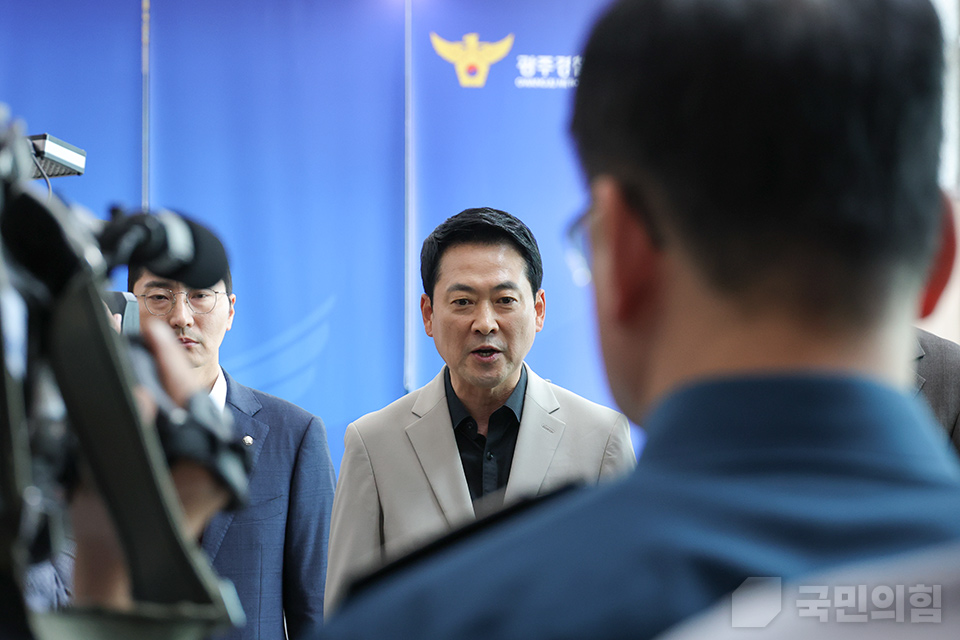 제목 노출 영역입니다 이미지