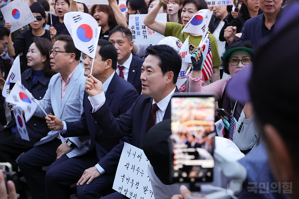 제목 노출 영역입니다 이미지