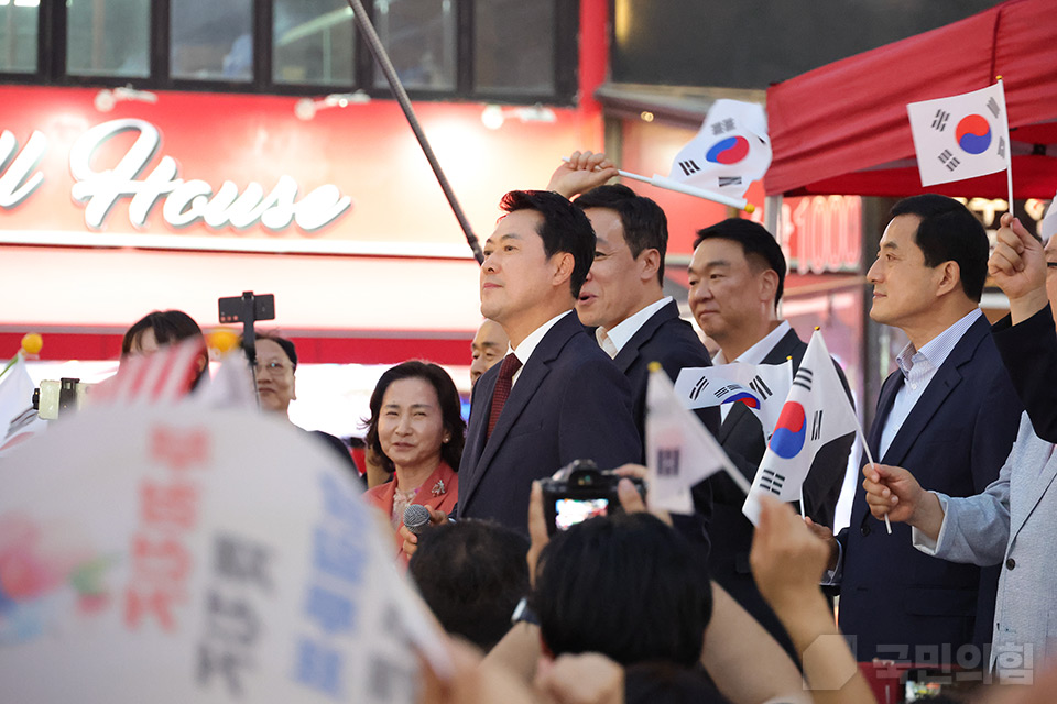 제목 노출 영역입니다 이미지