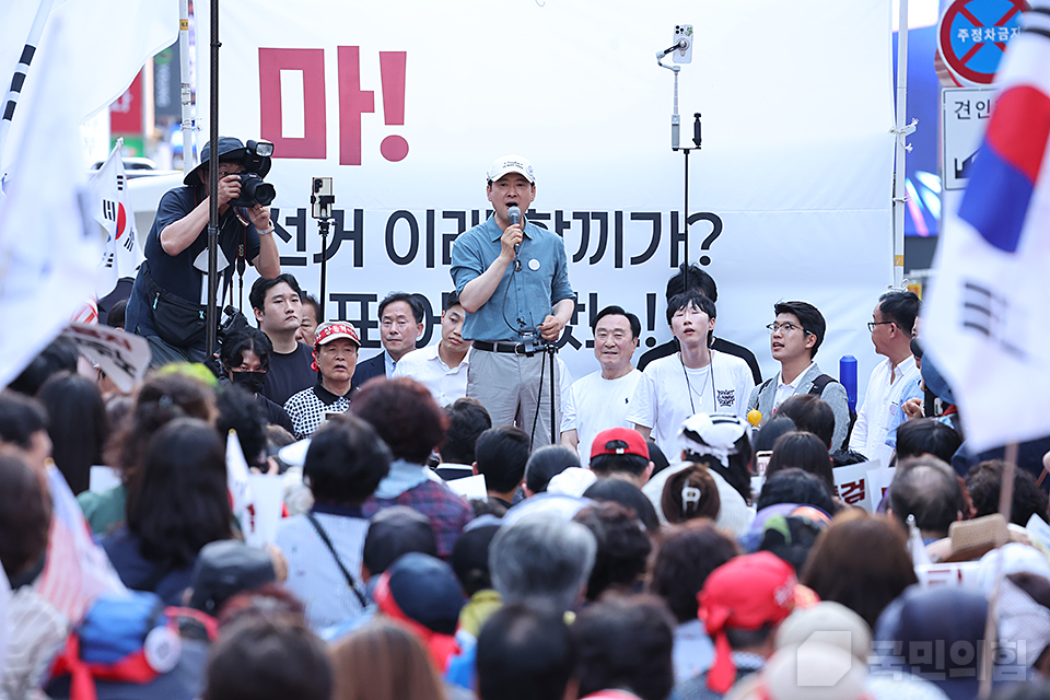 제목 노출 영역입니다 이미지