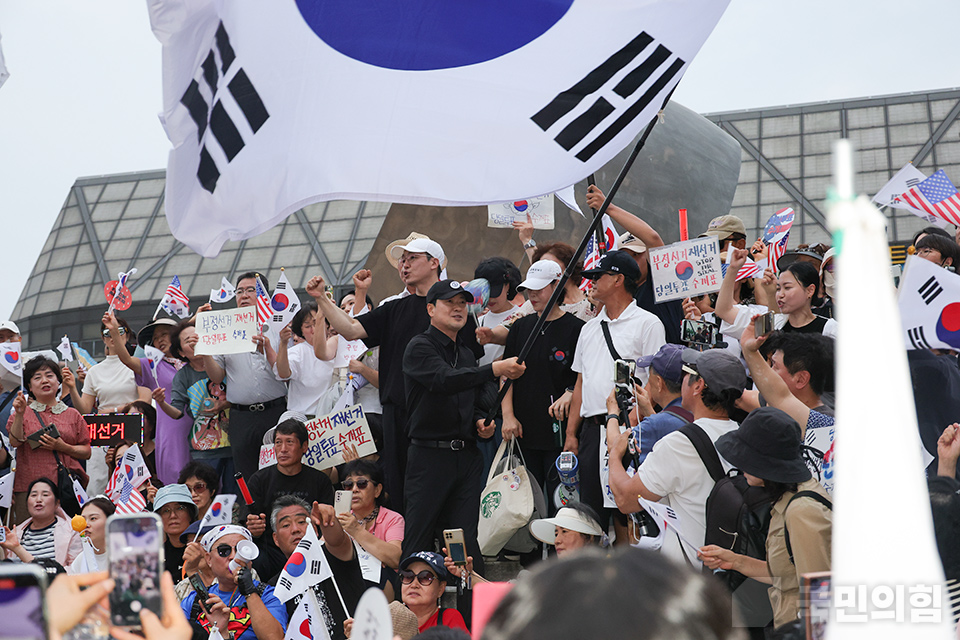 제목 노출 영역입니다 이미지