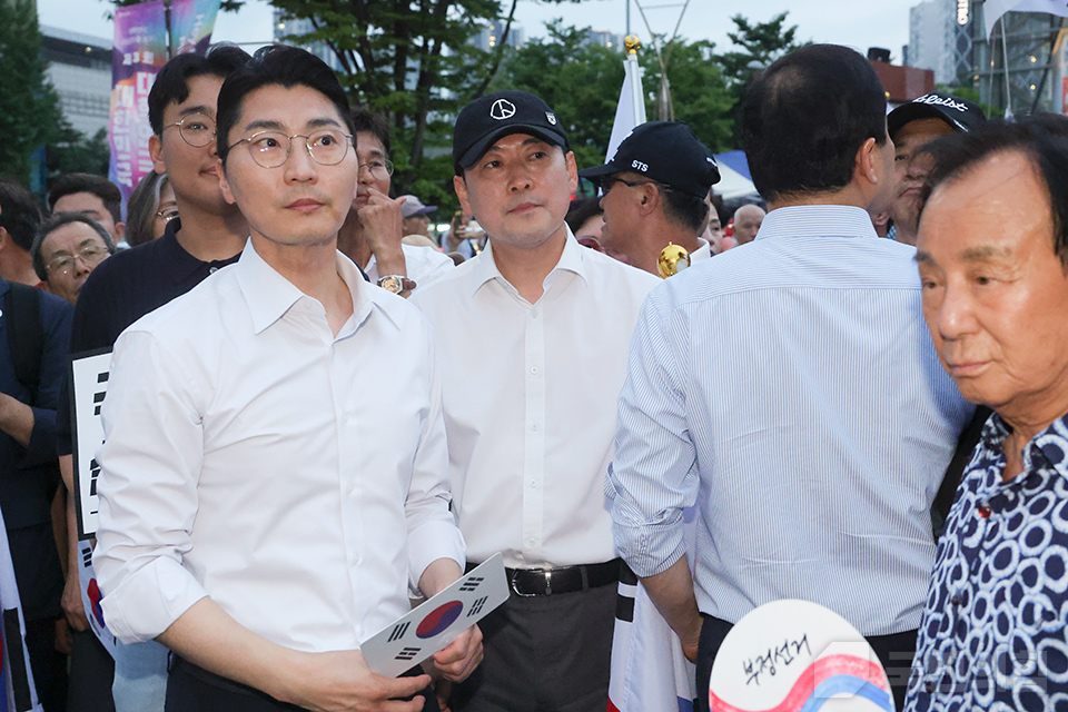 제목 노출 영역입니다 이미지