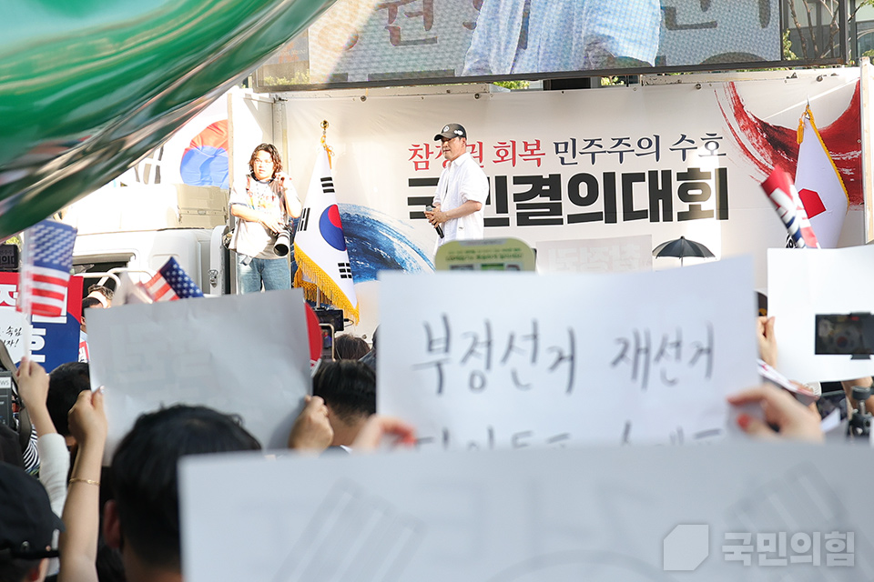 제목 노출 영역입니다 이미지