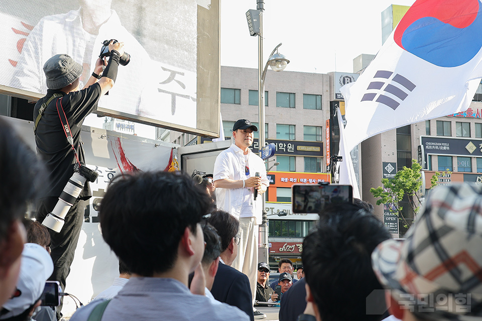 제목 노출 영역입니다 이미지