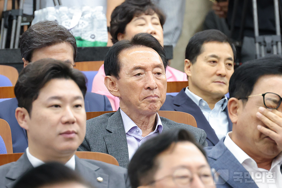 제목 노출 영역입니다 이미지