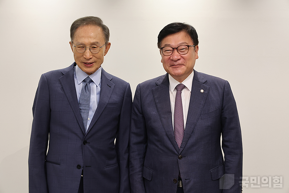 제목 노출 영역입니다 이미지