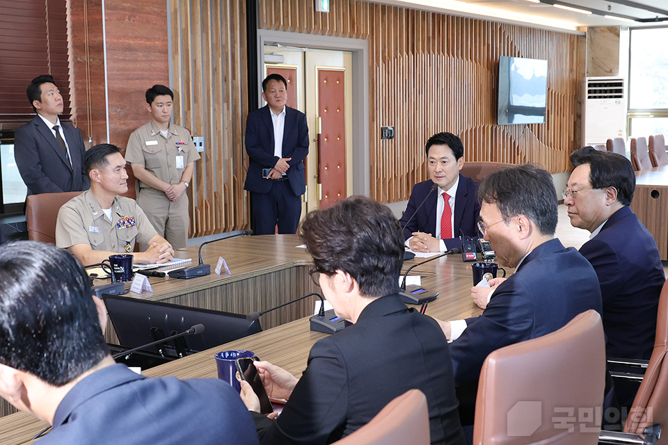 제목 노출 영역입니다 이미지