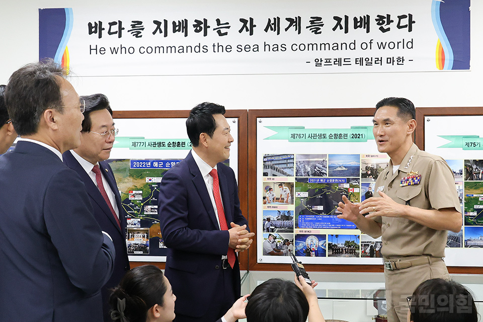 제목 노출 영역입니다 이미지