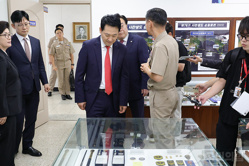제목 노출 영역입니다 이미지