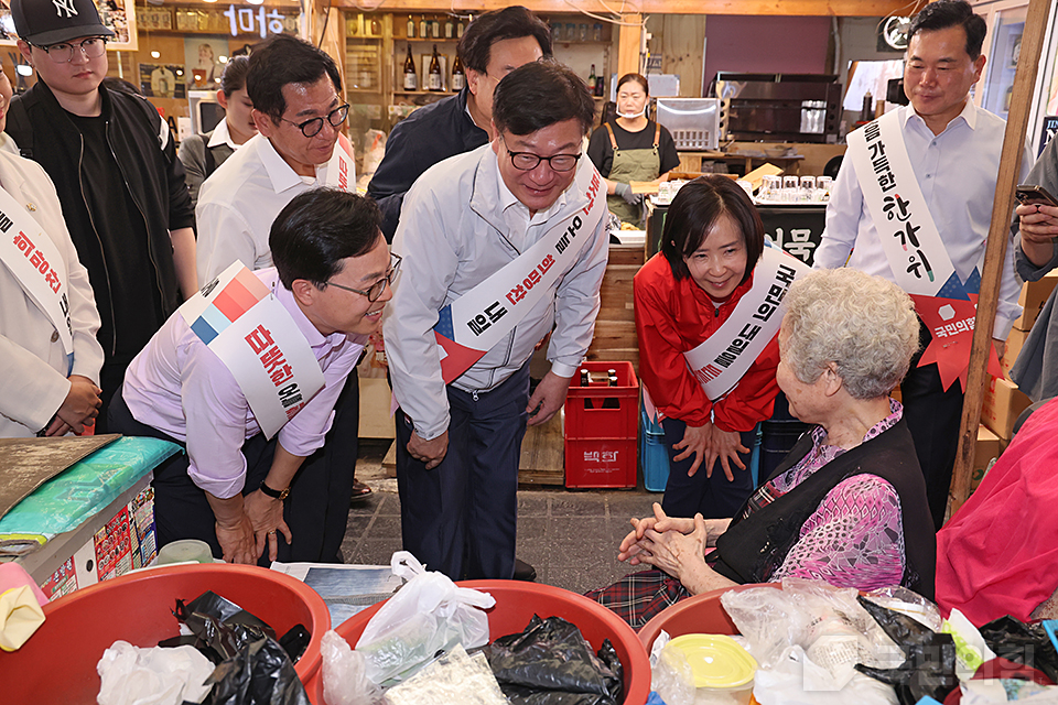 제목 노출 영역입니다 이미지